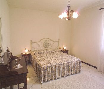 Agriturismo Il Girasole ซานจีมิญญาโน ภายนอก รูปภาพ